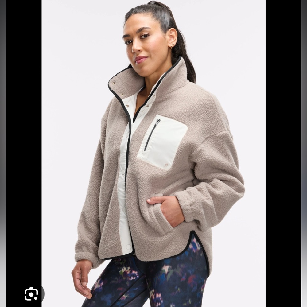 BNWOT Peloton Cozy Fleece Snap Front Jacket